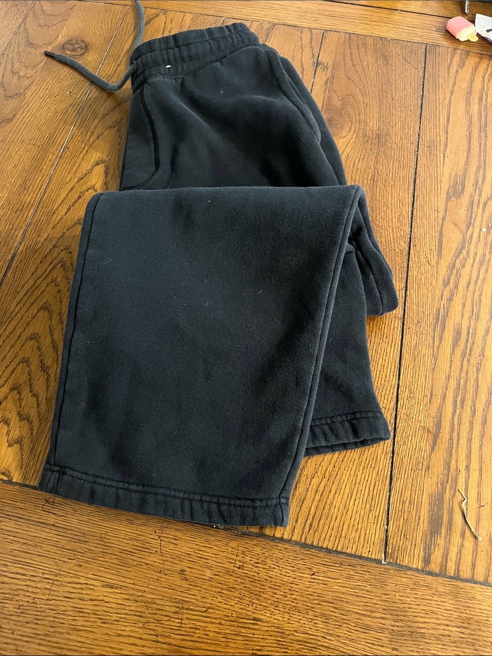 Hollister wide leg sweatpants, adult small - Picture 3 of 4